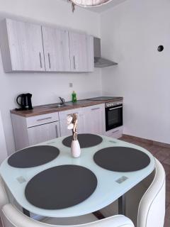 Apartments Mila & Johnny - Duće - 5