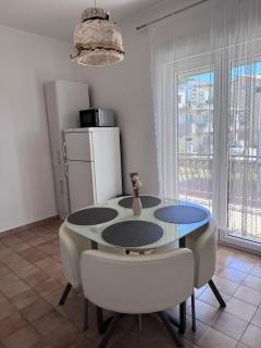Apartments Mila & Johnny - Duće - 8
