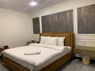 Luxvill Hotel G9 Islamabad - 0