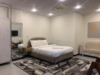Luxvill Hotel G9 Islamabad - 1