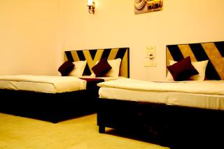 Hotel Bhatner Inn - 3
