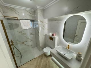 Green Tower Accommodation By GAP and Underground Parking Option - 3