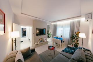 Cool People Home - 8