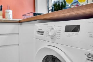 Burnley Junction 10 Comfort House — Sleeps 8 - 5
