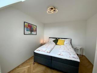 Freshly renovated Apartment in Trendy Area l HG21 - 2