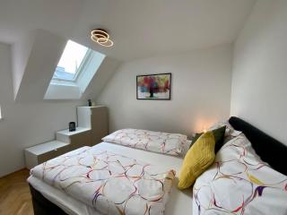 Freshly renovated Apartment in Trendy Area l HG21 - 1