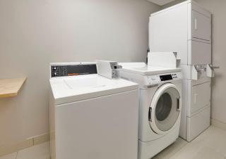 Holiday Inn Express & Suites Irving Conv Ctr - Las Colinas by IHG - 4