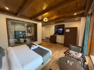 Hotel The Blueberry With Swimming Pool - By Aasia Holidays - 5