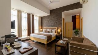 Airport Hotel Tashree Near Yashobhoomi - Free Airport Drop - 8