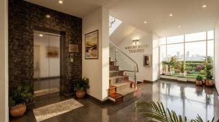 Airport Hotel Tashree Near Yashobhoomi - Free Airport Drop - 7