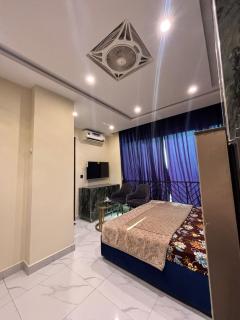 The Smart Stay - 2