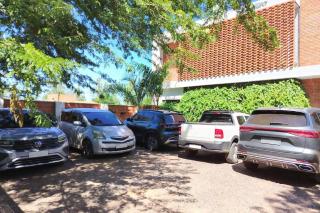 Casa Espaciosa con Quincho, Piscina, Parque y Canchas - 4