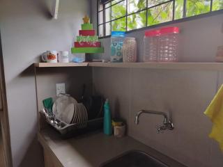 Casa Espaciosa con Quincho, Piscina, Parque y Canchas - 1
