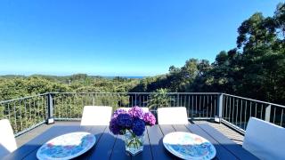 Villa Las Encinas · Jardín y vistas cerca del mar - 8