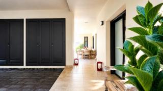 Villa Las Encinas · Jardín y vistas cerca del mar - 4