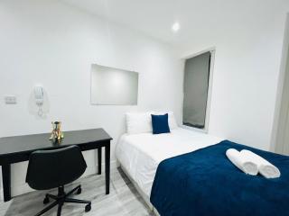 New flats In Lewisham High street, city centre - 2