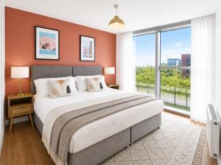 Executive Apartment @ The Hub • City Centre • Free Parking • Fast Wifi • Yoko Property - 5
