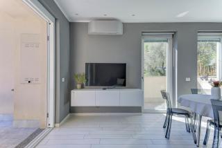 Open View Apartment by Wonderful Italy - 4
