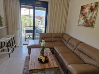 Valia's Kalamitsi Seaside Apartment - 7