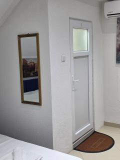 Qingji Rooms & Breakfast - 7