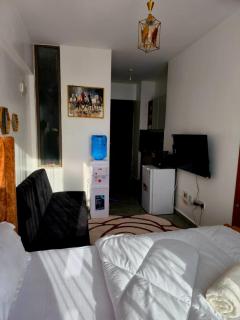 StayEasy Studio by AtHome - 5
