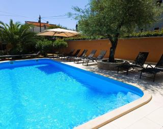 Paradise for children, Family apartment Oros Medulin, with a pool, gl - 1