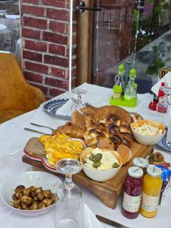 Qingji Rooms & Breakfast - 1