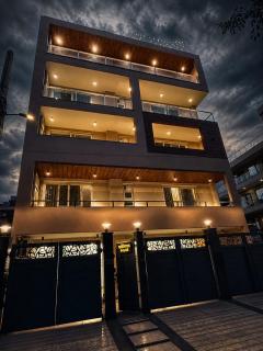 SUKHVAN RESIDENCY Golf Course Road - 0