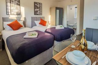4 Bedroom Contractor Accommodation Chadburn - 3