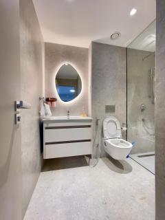 Homes by Brandiee - Executive Suite - 8