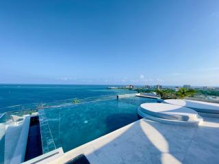 Homes by Brandiee - Executive Suite - 1