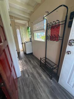 Downtown Roseau Stay Near Ferry, Stadium & Bustops - 5