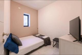 3bdr house in heart of jlm with scelter in the building - 3