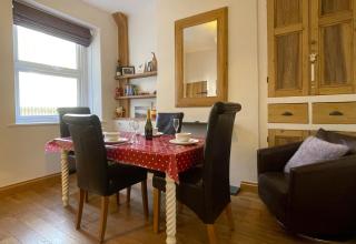 Ruby's Cottage - 3