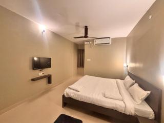 Townhouse Guwahati Airport Formerly Hotel White Lily - 8