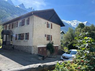 Mont Blanc Views, Family 3BR Near La Flegere Lift - 0