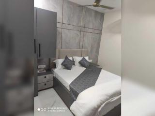 Hotel O RS PALACE - 2