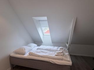 HHG3 3 Bedroom Apt - 5