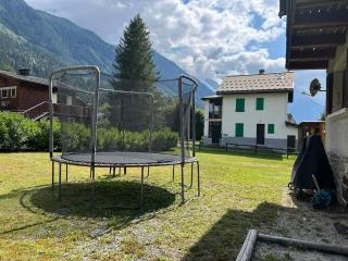 Mont Blanc Views, Family 3BR Near La Flegere Lift - 1