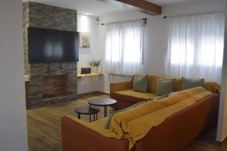 Casa con jardin y piscina en plena naturaleza con todas las comodidades - 0