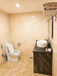 Woodland Heritage Hotel - 4