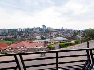 Elegant 2BR in Kacyiru Near US Embassy city views - 5