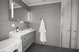 Dr. Holms Hotel - 4