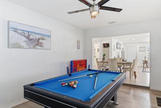 Spacious 4 bedroom 3 bath Clearwater Vacation House Cowboy Pool Fire Pit Games Close to Clearwater Beach Biking Trail Farmers Markets Harbor Health Spa Baycare Ballpark and Ruth Eckerd Hall Golf Courses - 6