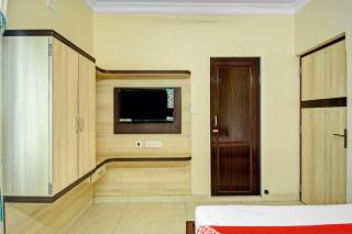 Hotel O S S Guest House - 4