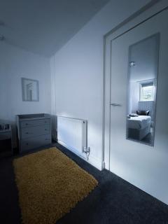 The Kingfisher Apartment - 2