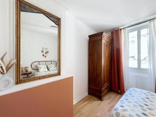 La Cachette des Remparts Townhouse in Blaye - 2