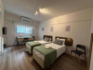 Perón Rent-15 -Cerca de Hospital Italiáno, Mevaterapia, Hospital NAVAL, Sanatorio Güemes, iMAC - Buenos Aires - 0