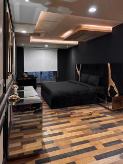 Luxury 2 bed apartment gold crest - 0