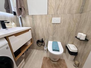 Travelers Lodge apartment in heart of the city - 6